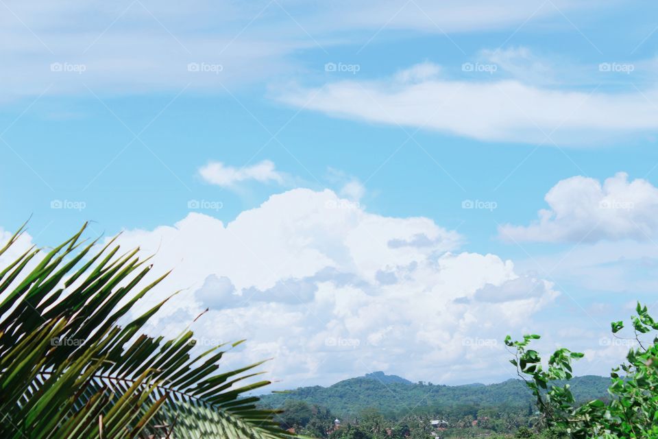 The panorama of the sky is so beautiful that it gives the impression that nature is at peace with the contents of the earth, the clouds are seen smiling while appearing beautifully