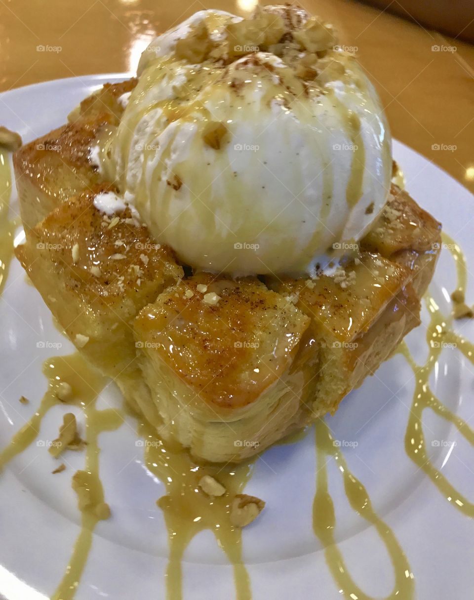 Foodjunkie
Amazing bread
Honeycomb
Sweet tooth
Ice cream topped