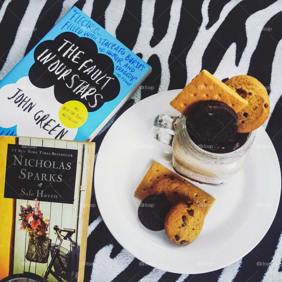 books and sugar biscuits