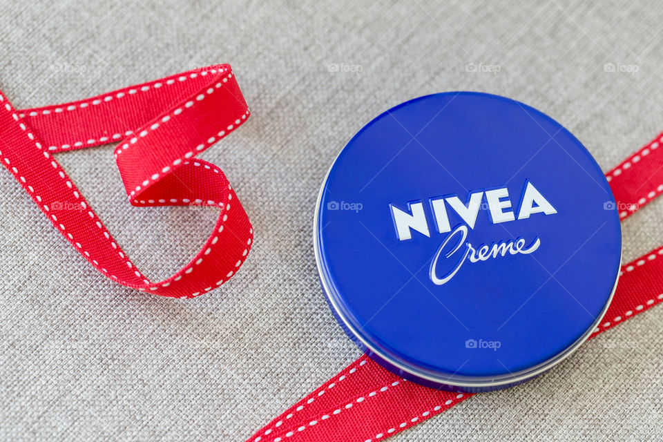 Love is all I need with Nivea