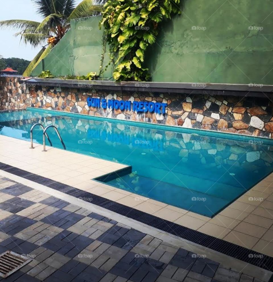 Hotel fool click line