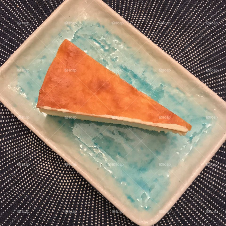 Slice of cheesecake 