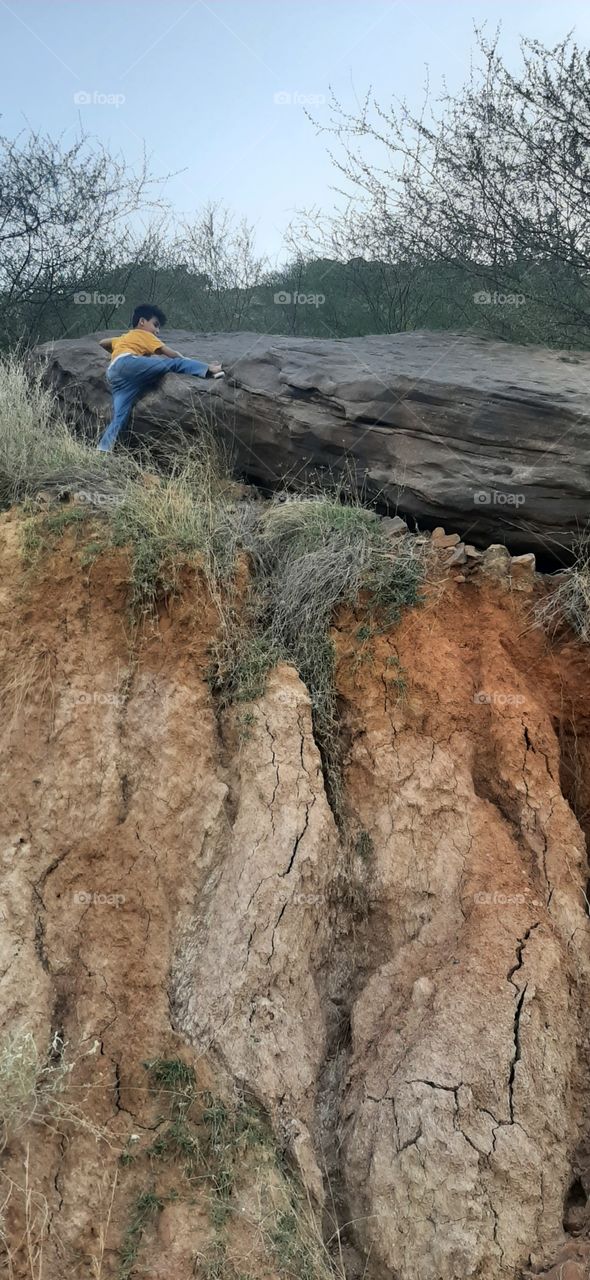 I need your support guys, I'm very, very poor, poor