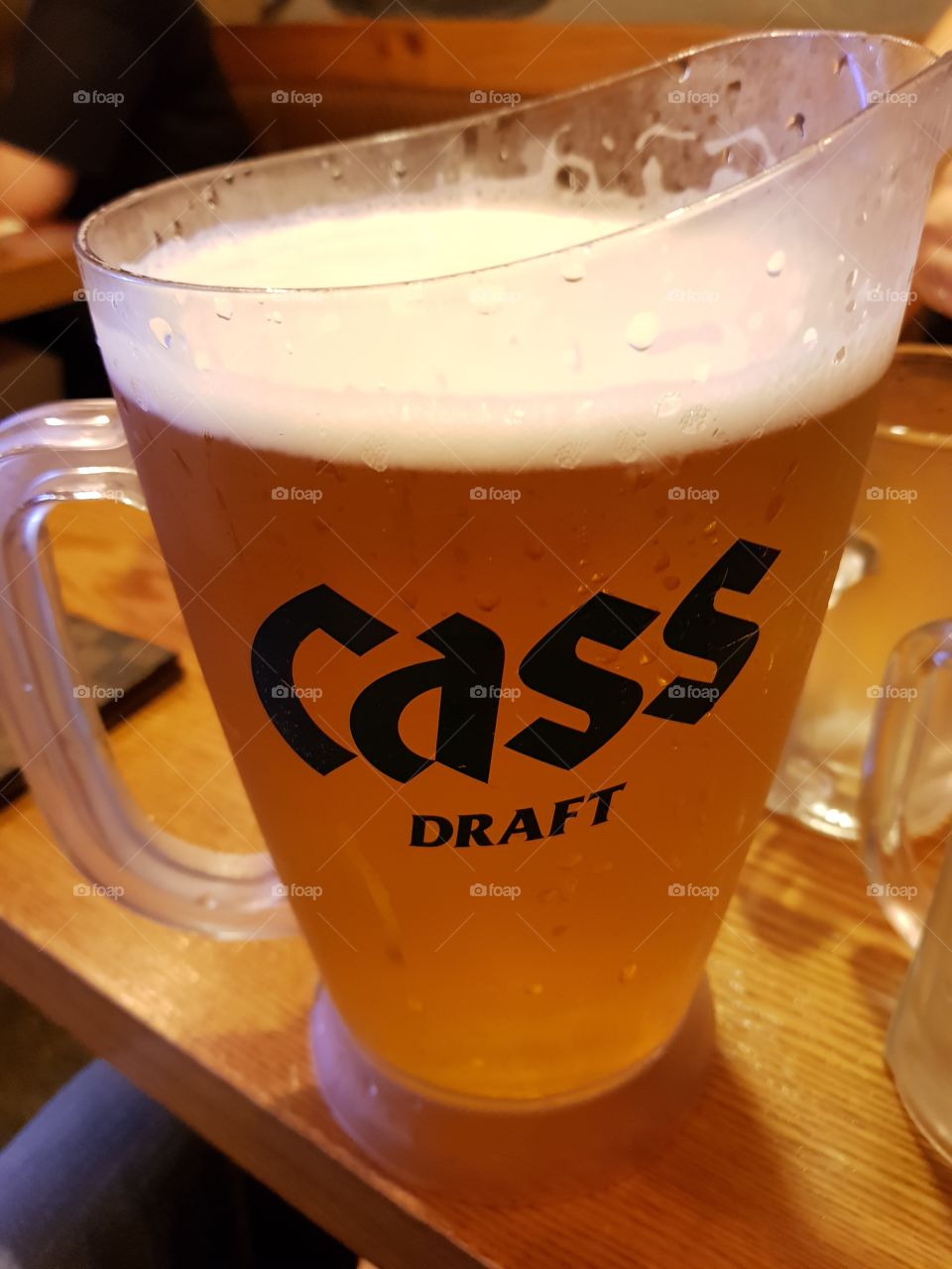 cass draft beer full moon