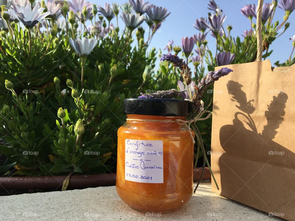 Homemade oranges marmalade as a gift