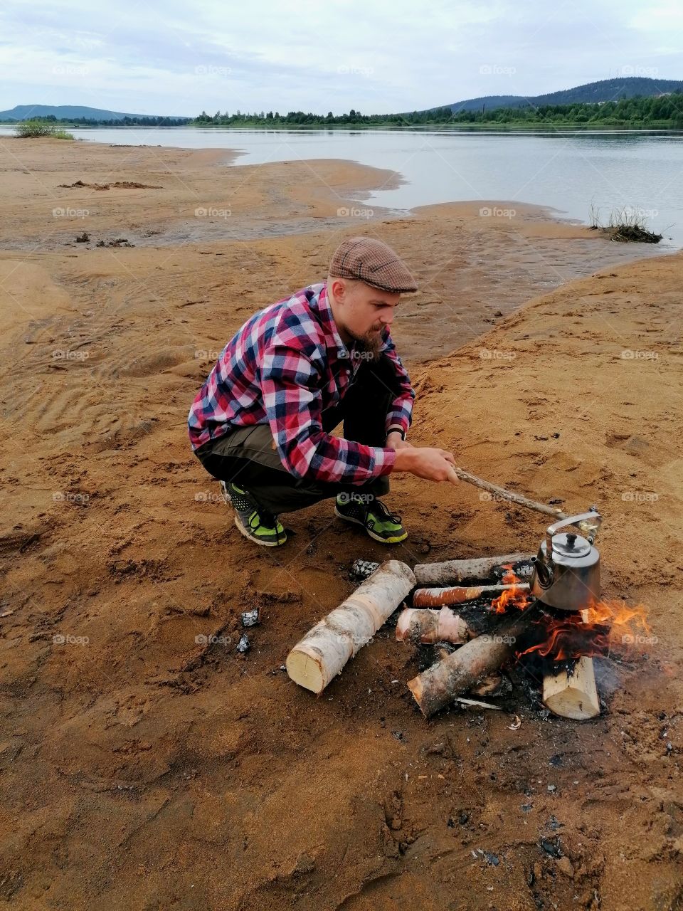 We are lucky to be able to go outdoors in Finnish Lapland even if the whole world is closed. Making coffee by the campfire, on an island with no one else, days fishing and night in a tent. Life is good.