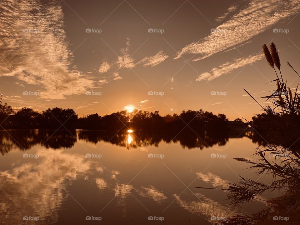 First of many beautiful pictures of this gorgeous fall afternoon. High Clouds are presenting this Sunset with a Glorious Scene. 