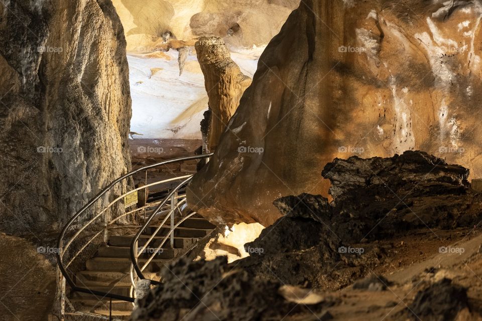 Stalactites and stalagmites texture