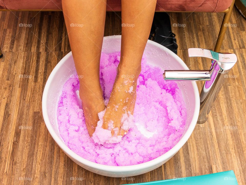 Gelly pedicure