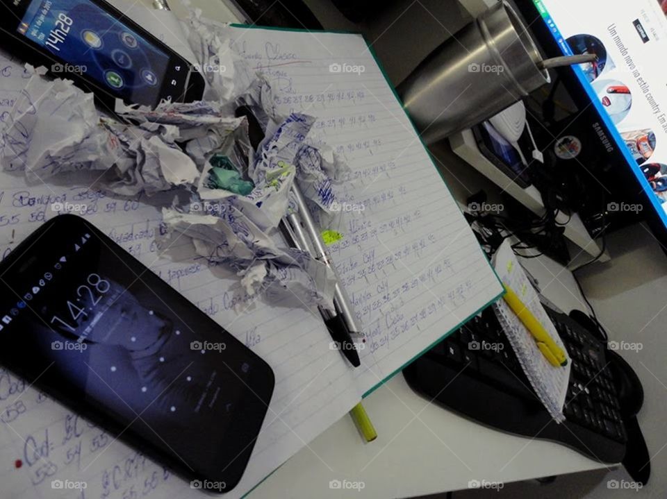 Trabalhos administrativos.