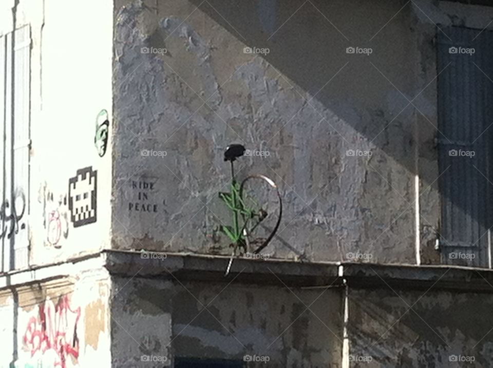 graffitis in montmartre Paris