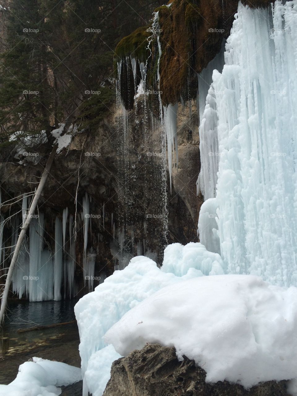 Hanging Lake in the Winter 