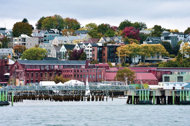 Imagine living in a small island? I have never liked the idea before! But after seeing Peak’s Island. I was in awe and couldn’t forget how beautiful the place was! It’s one of the most beautiful island village I have ever seen!