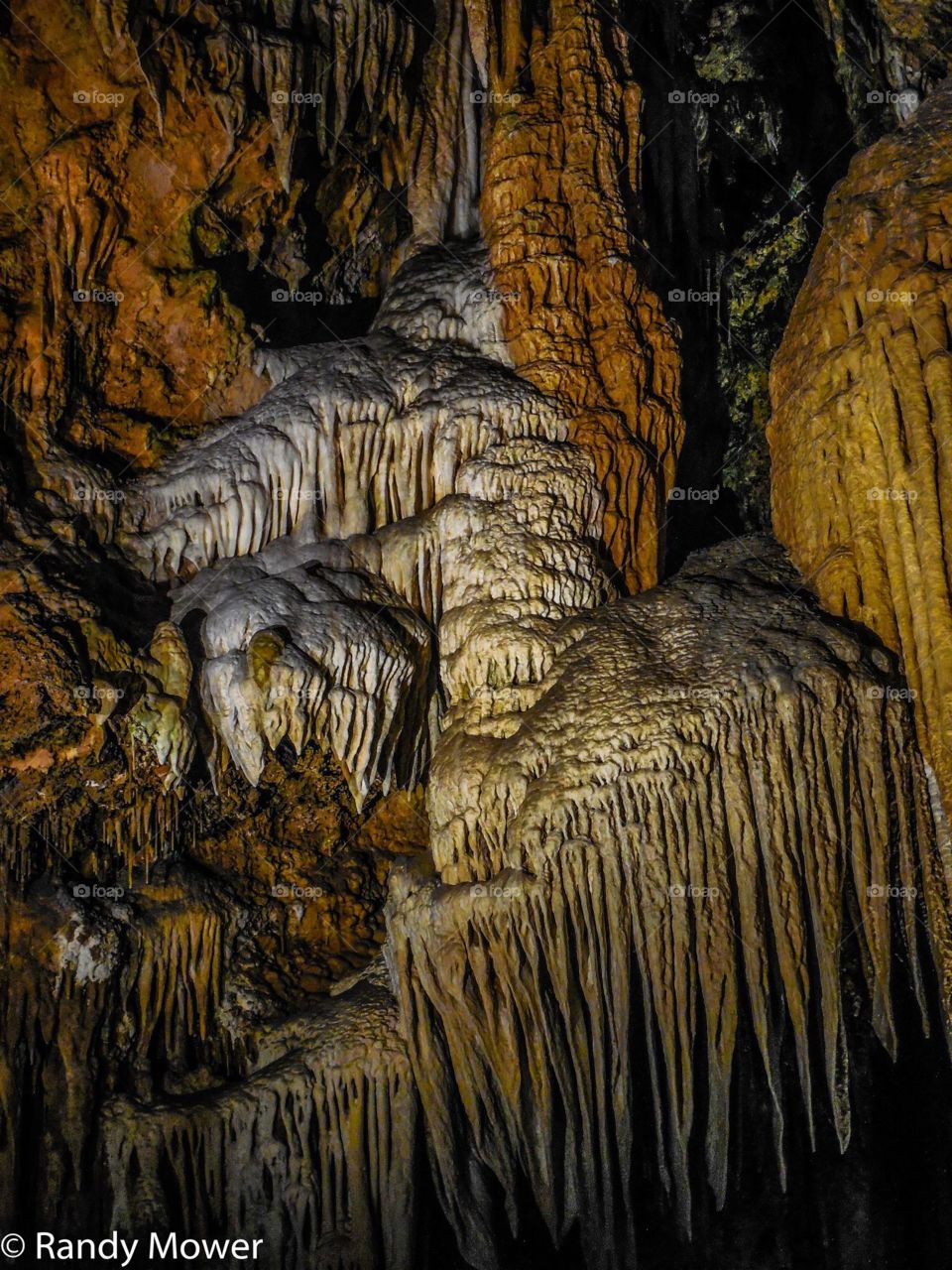 Lauray Caverns