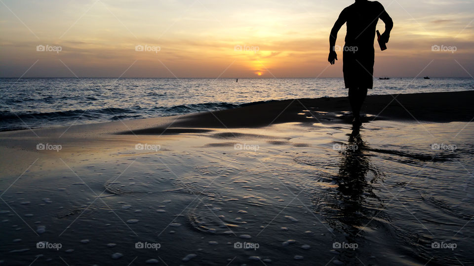 silhoutte at crash boat