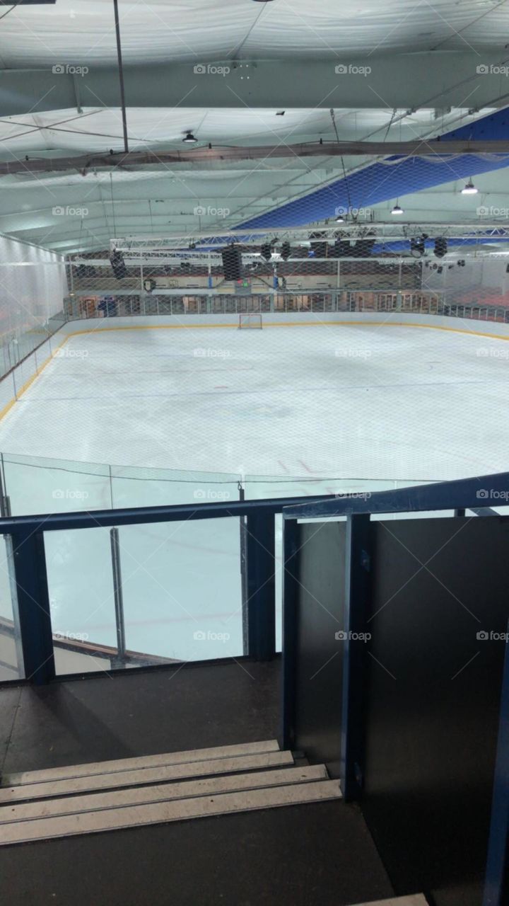 Ice arena 