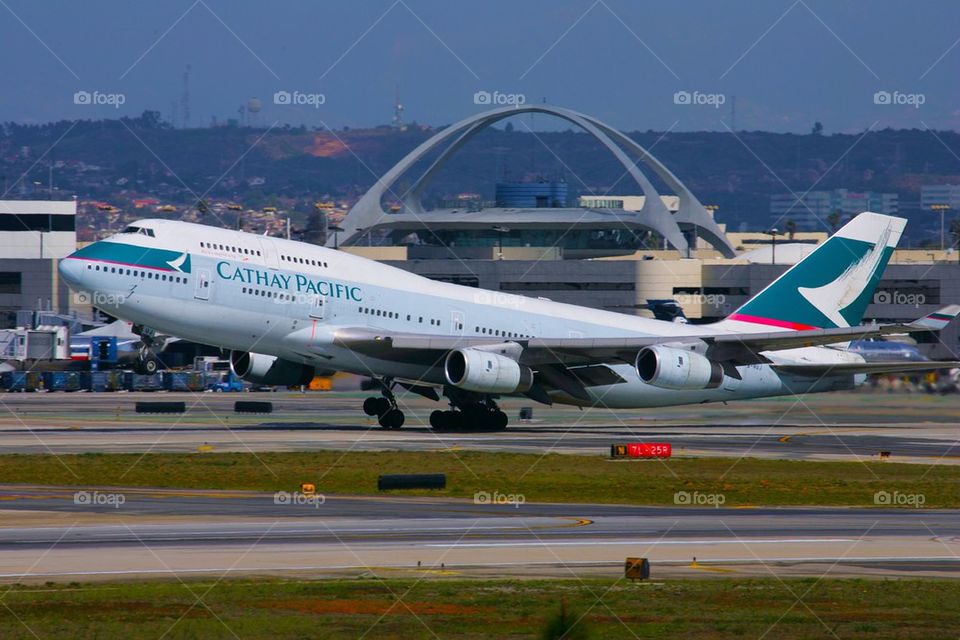 CATHAY PACIFIC AIRWAYS B747-400