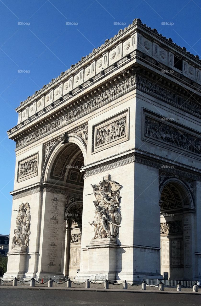 Arc de triomphe in Paris