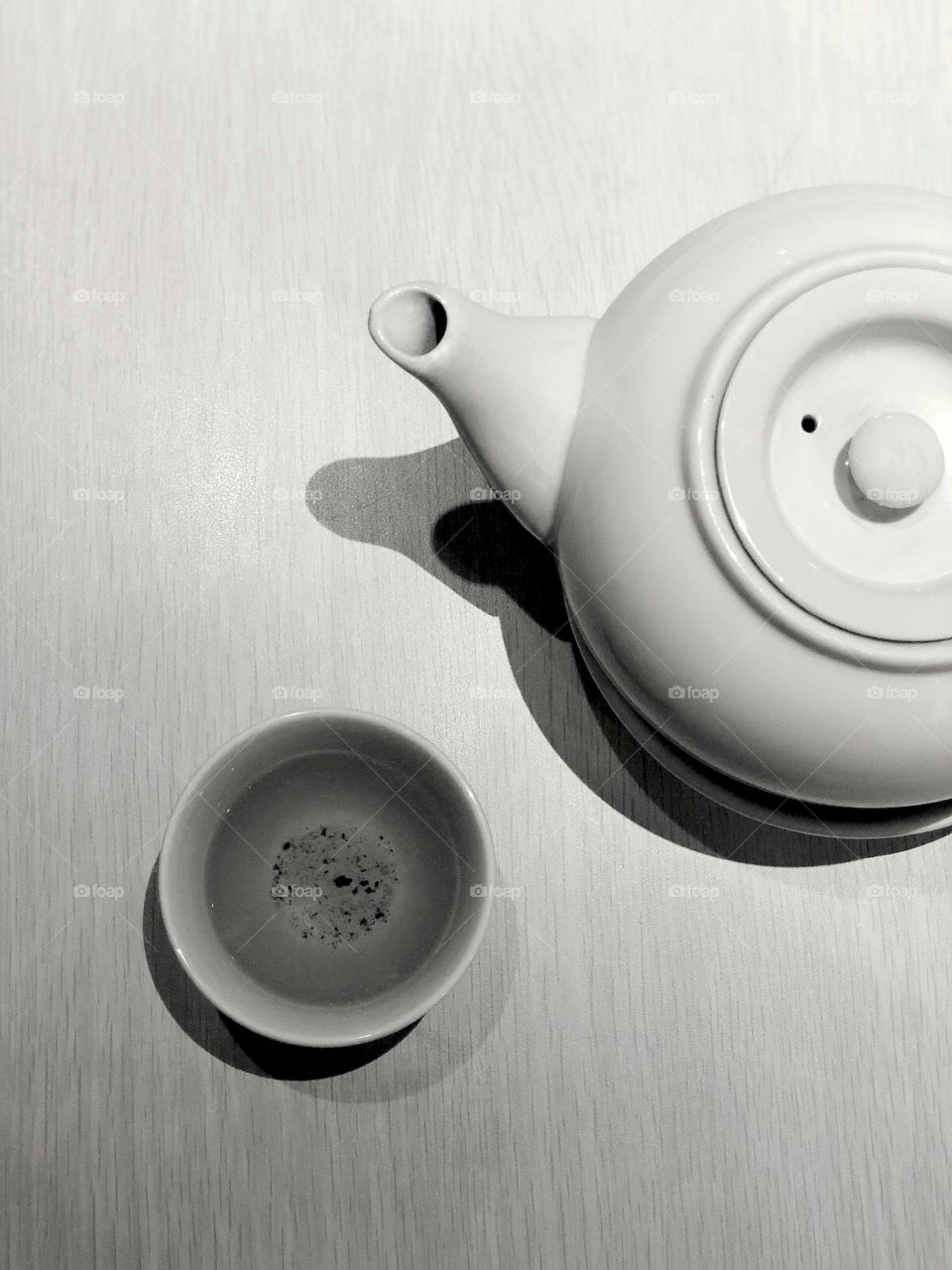Oriental tea pot and cup