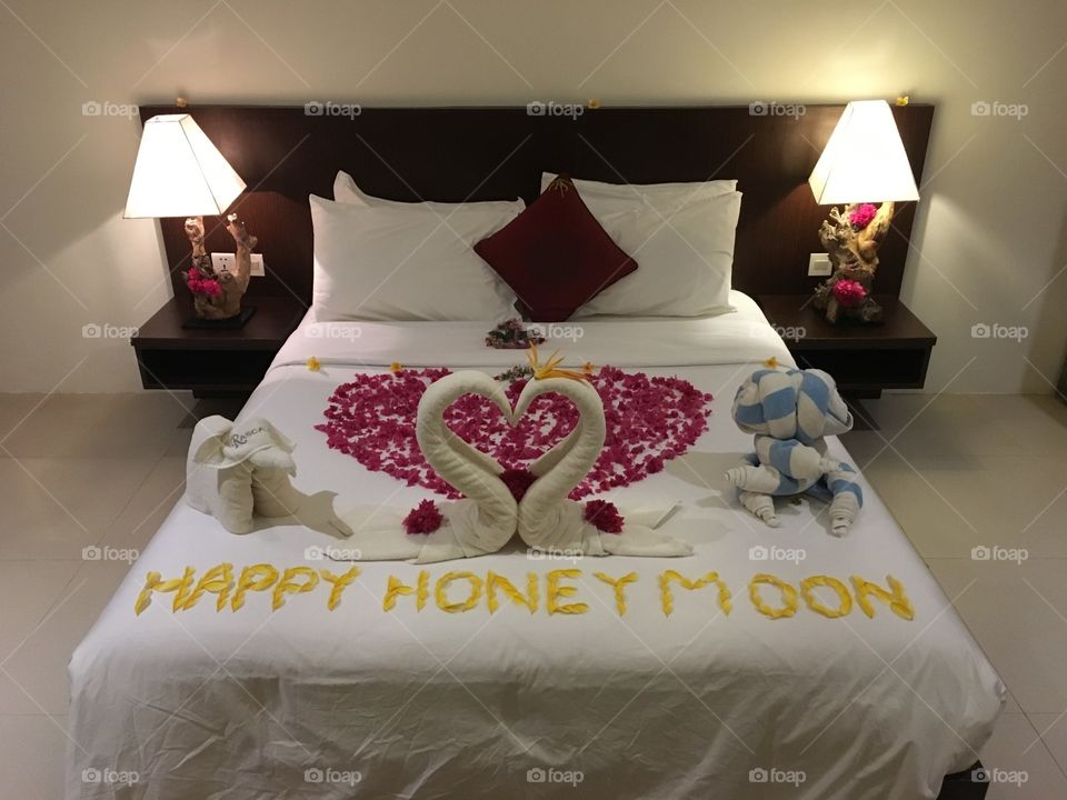 Honeymoon decoration 