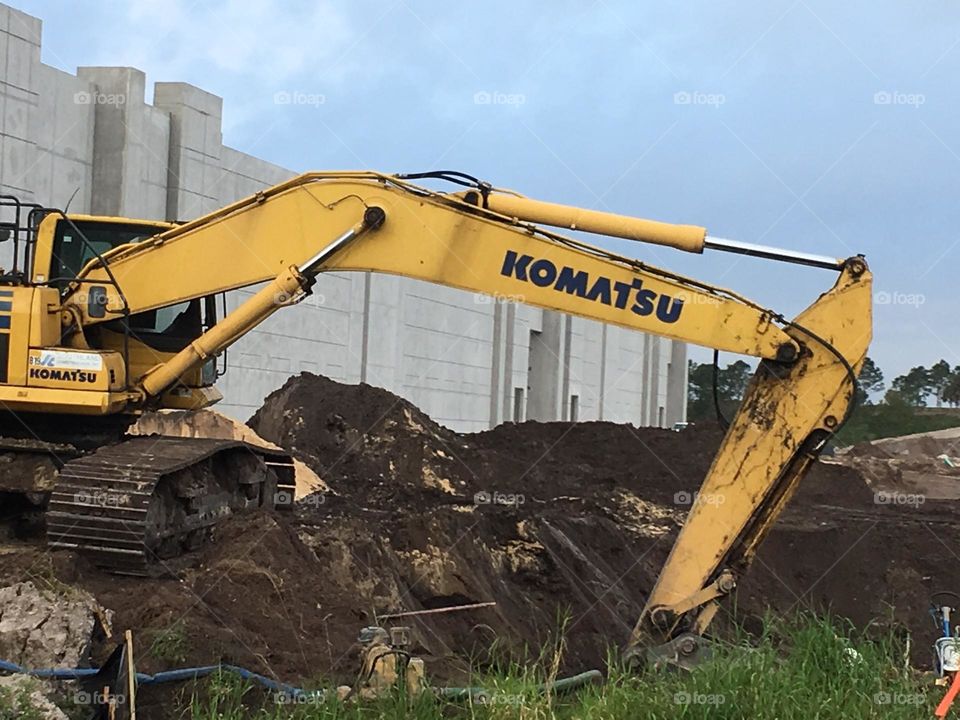 Komatsu construction crane 🏗