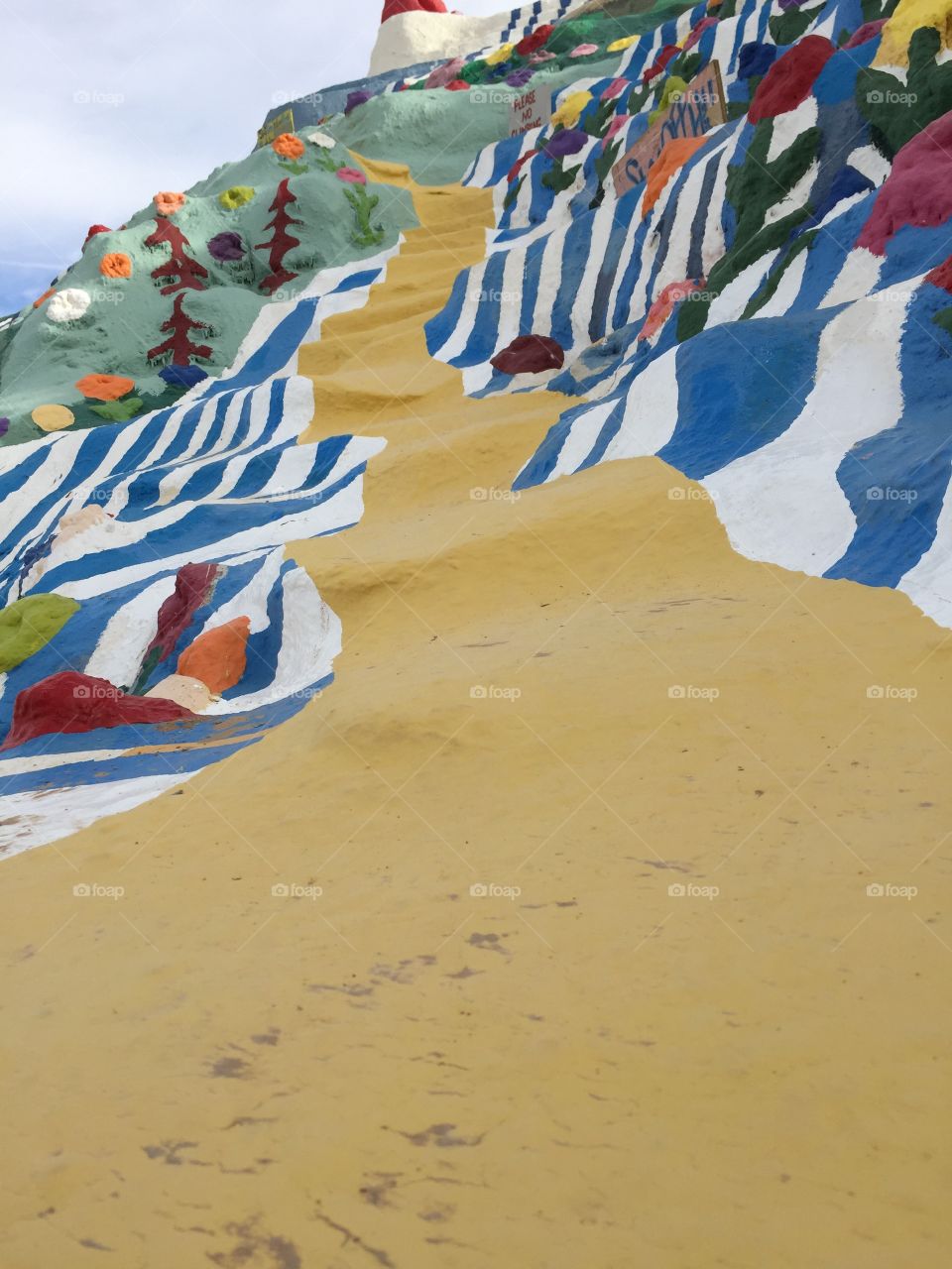 Salvation mountain yellow path
