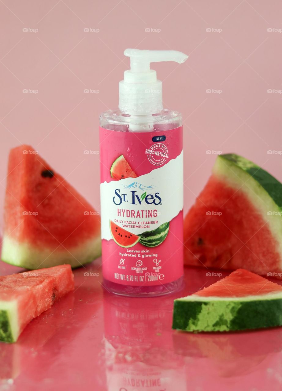 St.Ives Watermelon Facial Cleaner