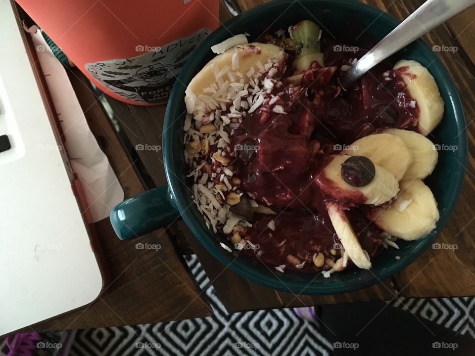 Eat clean. Eat delicious! Home made Acai bowl! 