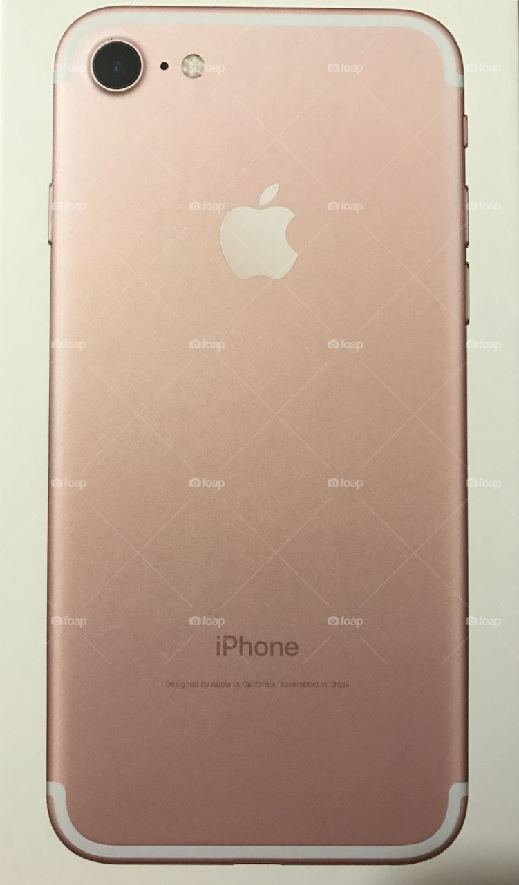 Rose Gold Apple iPhone 7 box