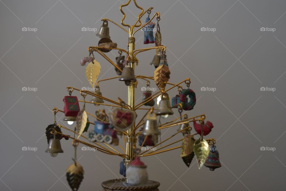 Christmas tree ornament 