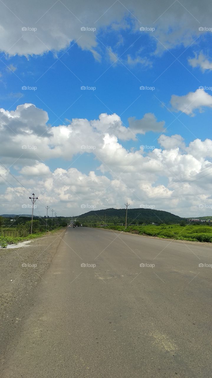 a beautiful sky road india