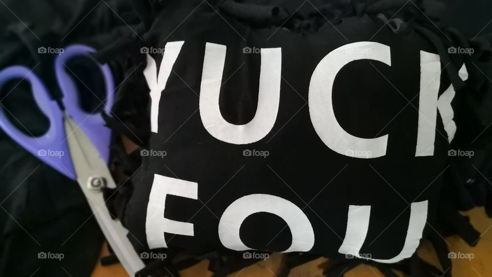 YUCK FOU DIY PILLOW OUT OF AN OLD Tshirt funny