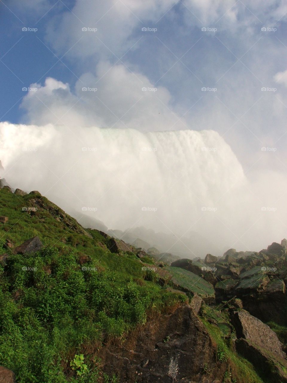 Scenic view of niagara falls