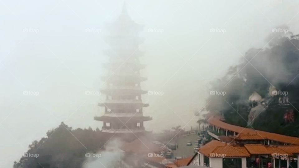 one of the most recognised landmarks is the nine-story pagoda Chin Swee Caves Temple that’s set on rocky forested land in Genting Highlands, Malaysia.