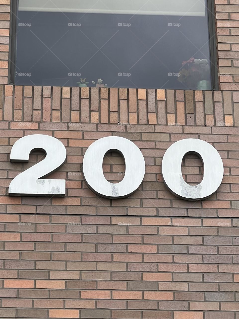 200