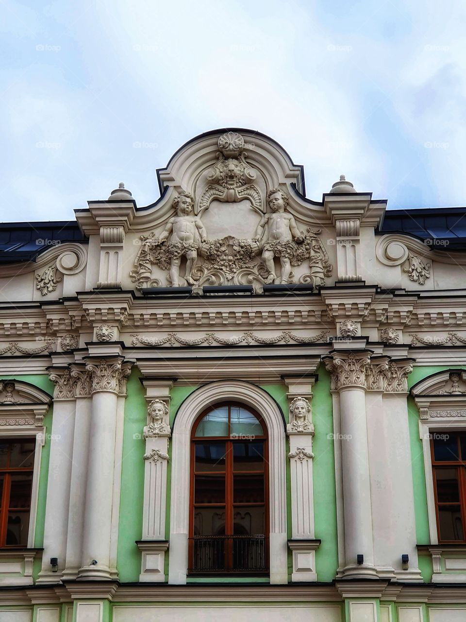 Janela em prédio antigo