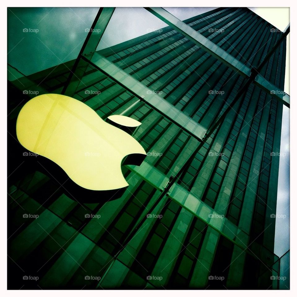 new york usa electronics store apple store by muffins