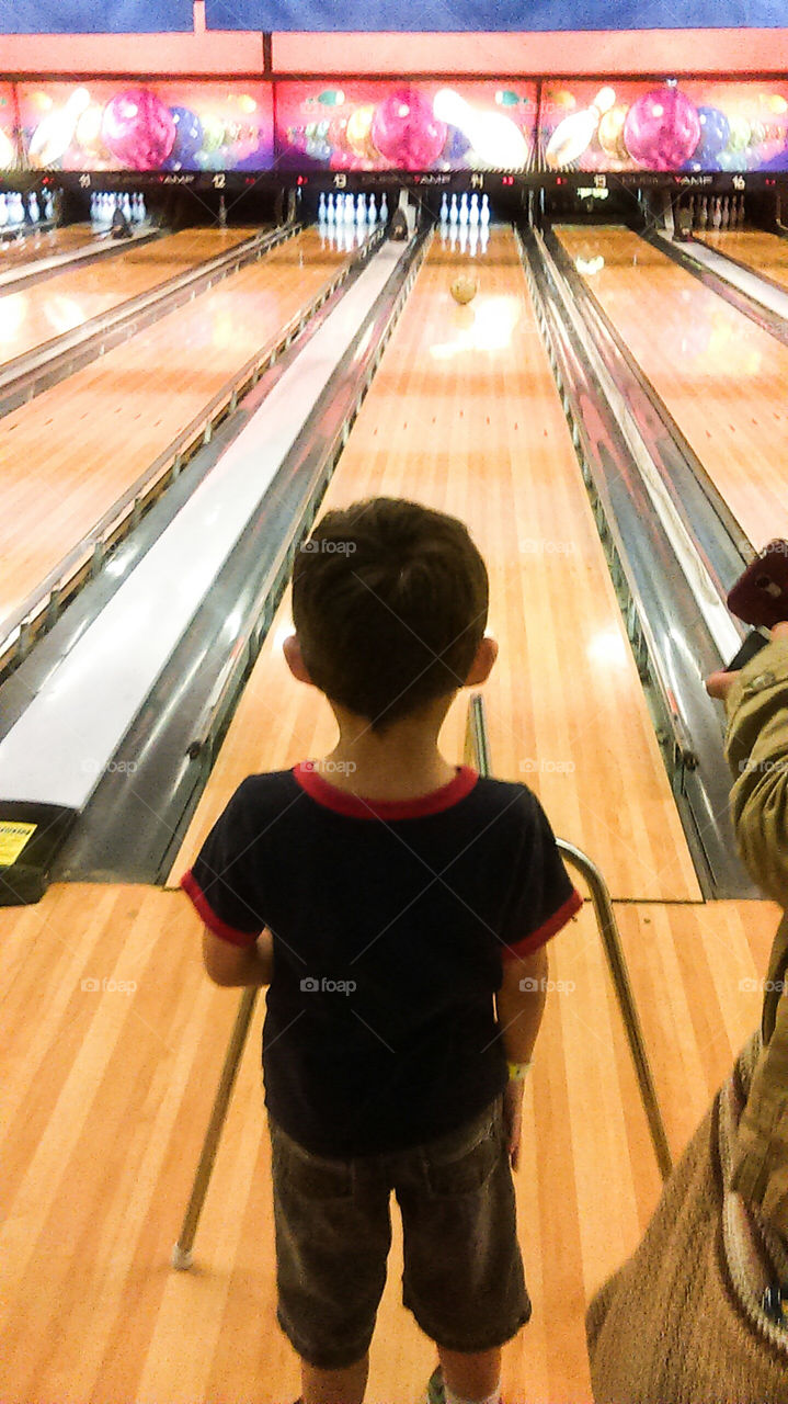 kids bowling fun