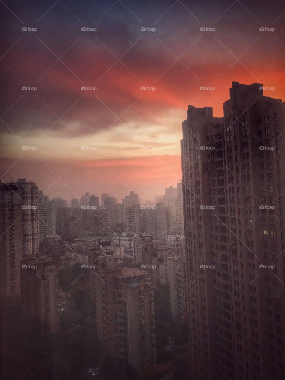 上海日出 -  sunrise over Shanghai... November morning sky lit with colors as the sun is coming up