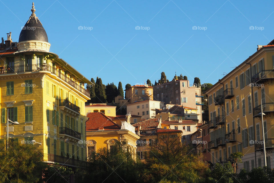 View of the old town of Nice from the gardens of the coulée verte.