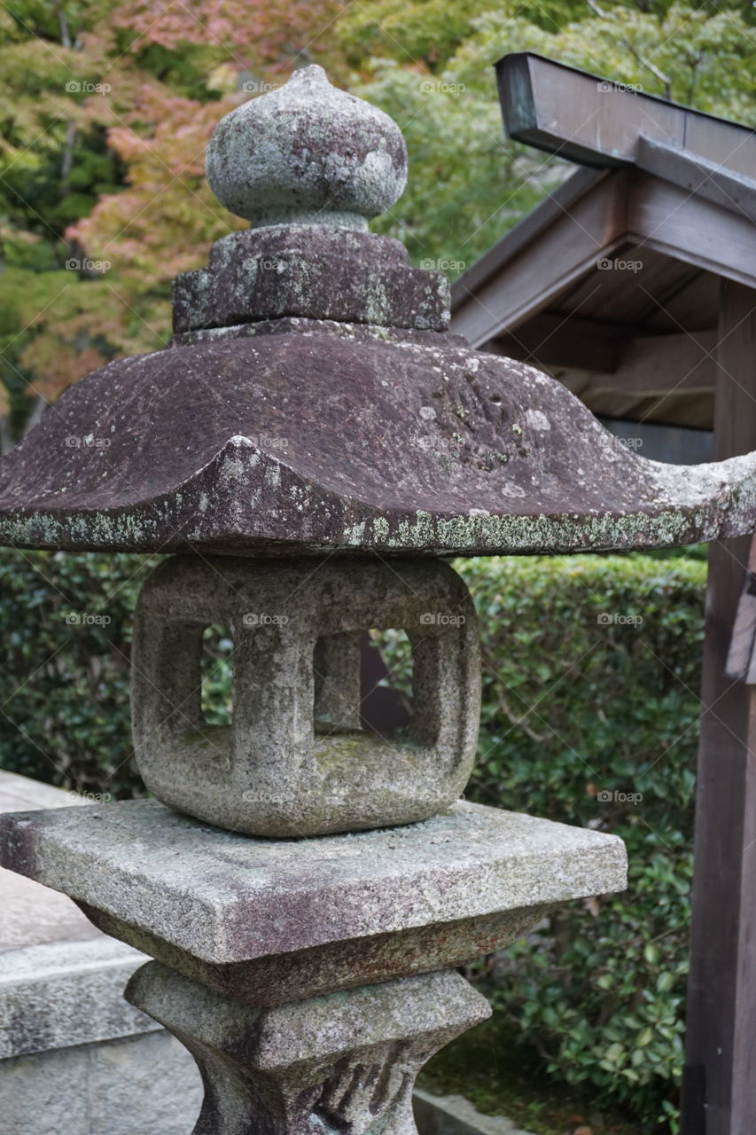 Stone lantern