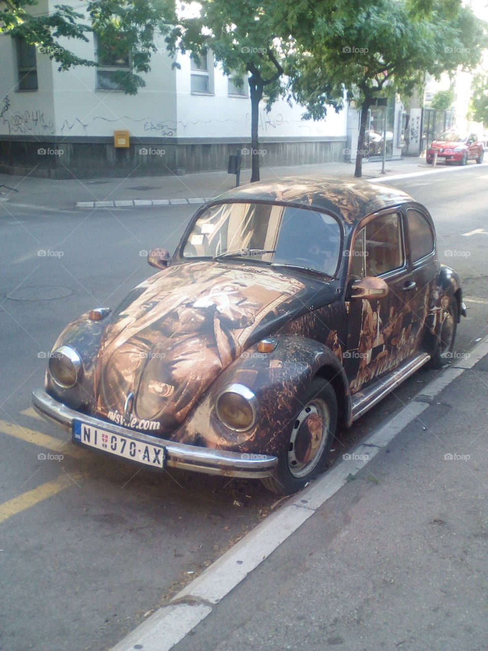 An oldtimer (VW Beatle) in Niš, Serbia