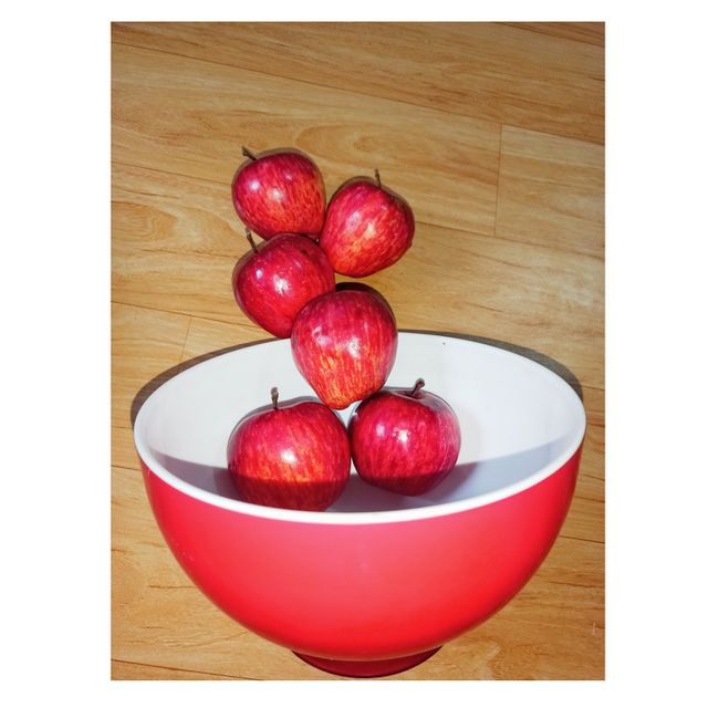 An apple a day keeps doctor away!! 🍎🍎🍎🍎🍎🍎