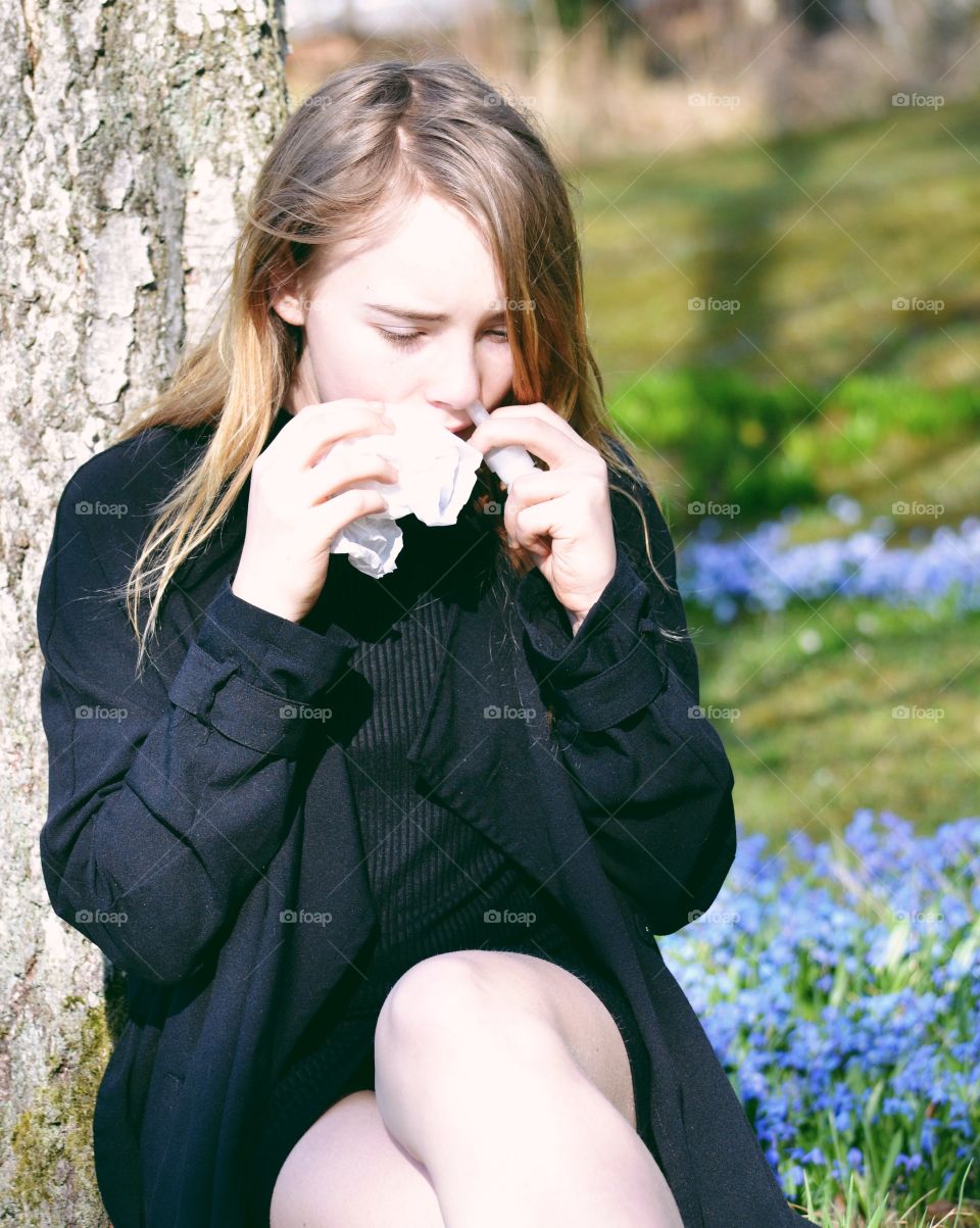 Girl with nasal congestion