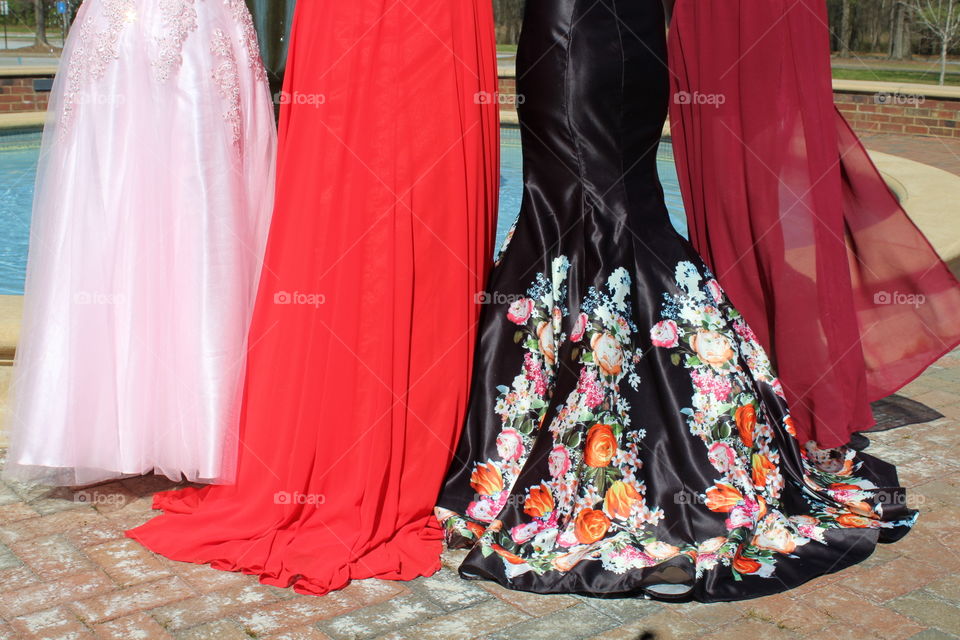 When sister and her friends went to prom! Prom dresses are amazing!