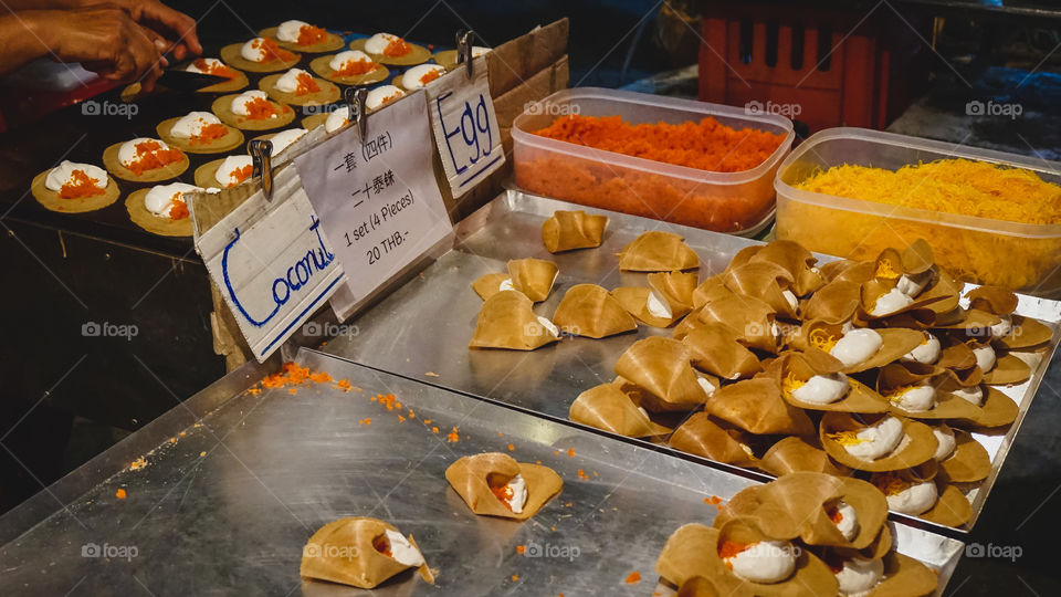 Traditional Thai dessert... it’s a crispy crepe/pancake called Khanom Buang 