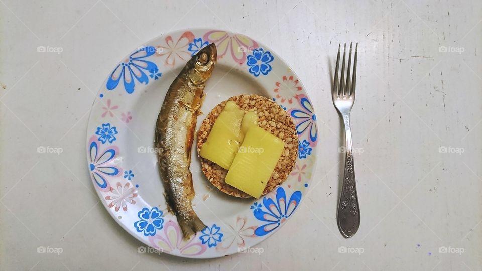 Breakfast: fish and buckwheat 🥪