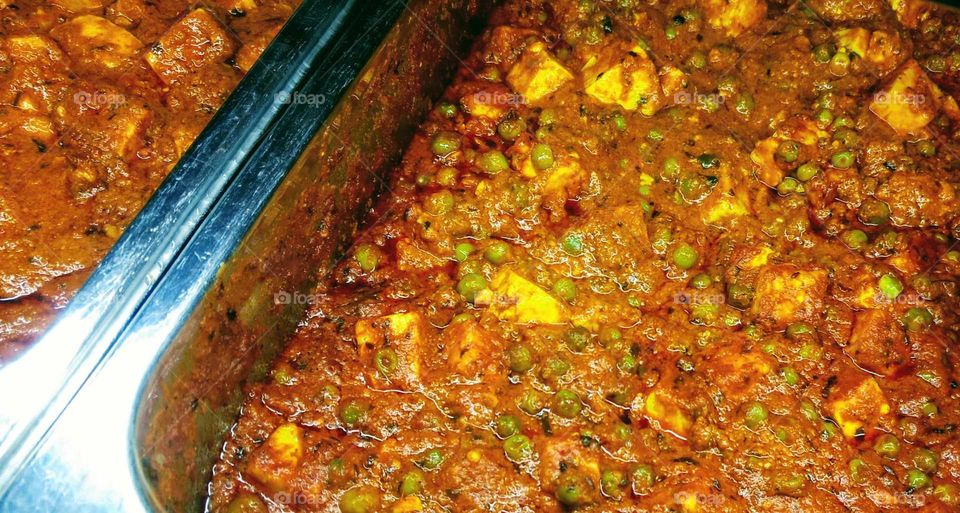 Spicy mutter paneer