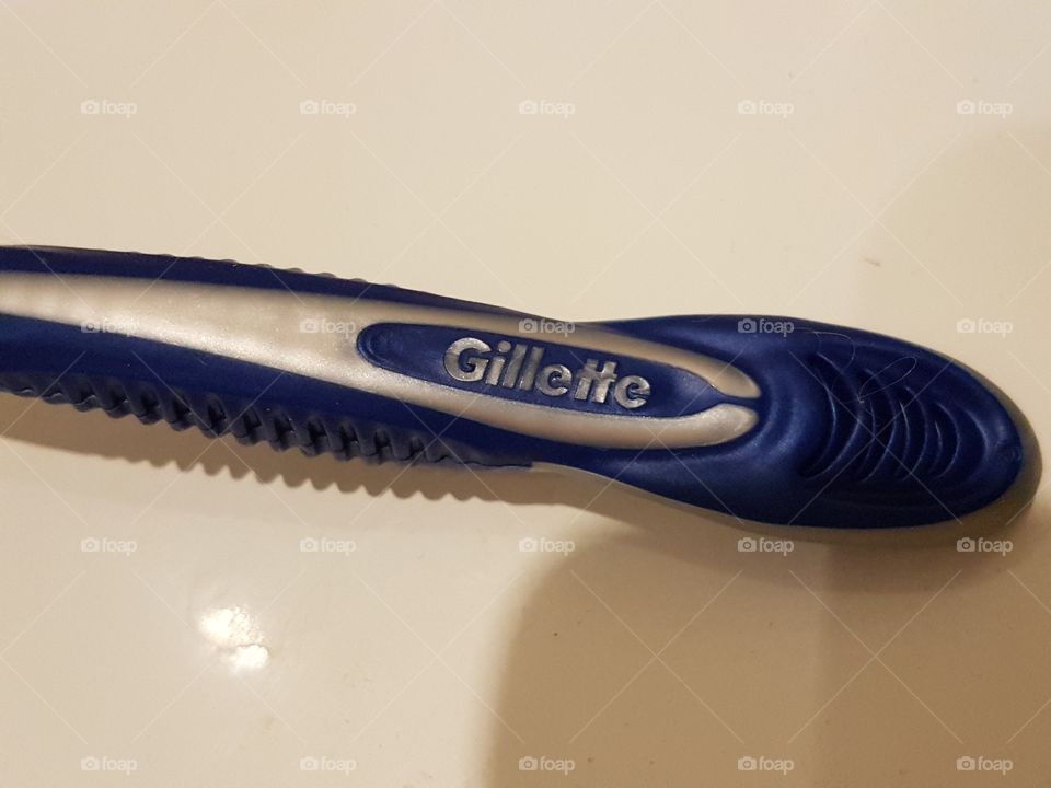 Gillette1