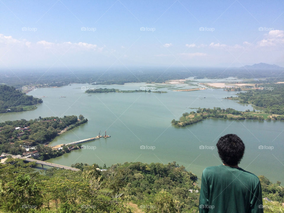 Looking lake gajahmungkur from hill